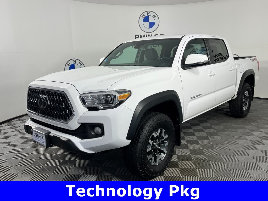 2019 Toyota Tacoma TRD Off-Road photo 3