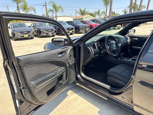 2022 Dodge Charger SXT photo 23