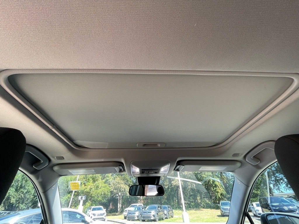 2023 Toyota RAV4 XLE photo 20