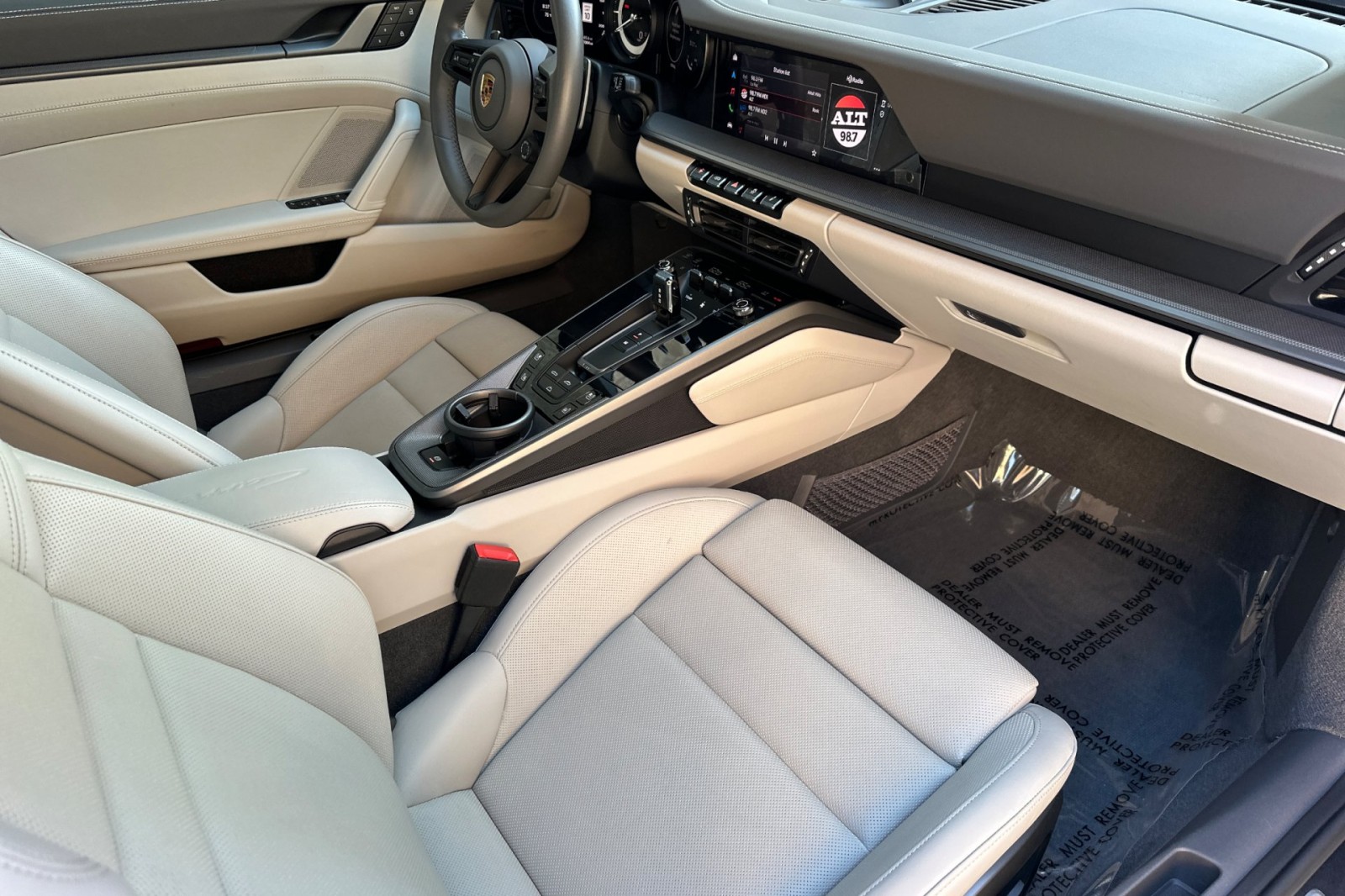 2023 Porsche 911 S photo 18