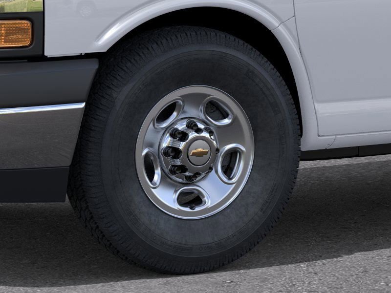 2025 Chevrolet Express 2500 Work Van Cargo photo 4