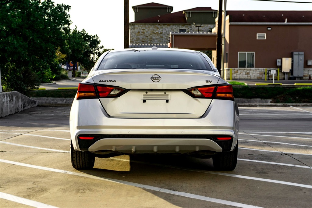 2023 Nissan Altima 2.5 SV photo 6