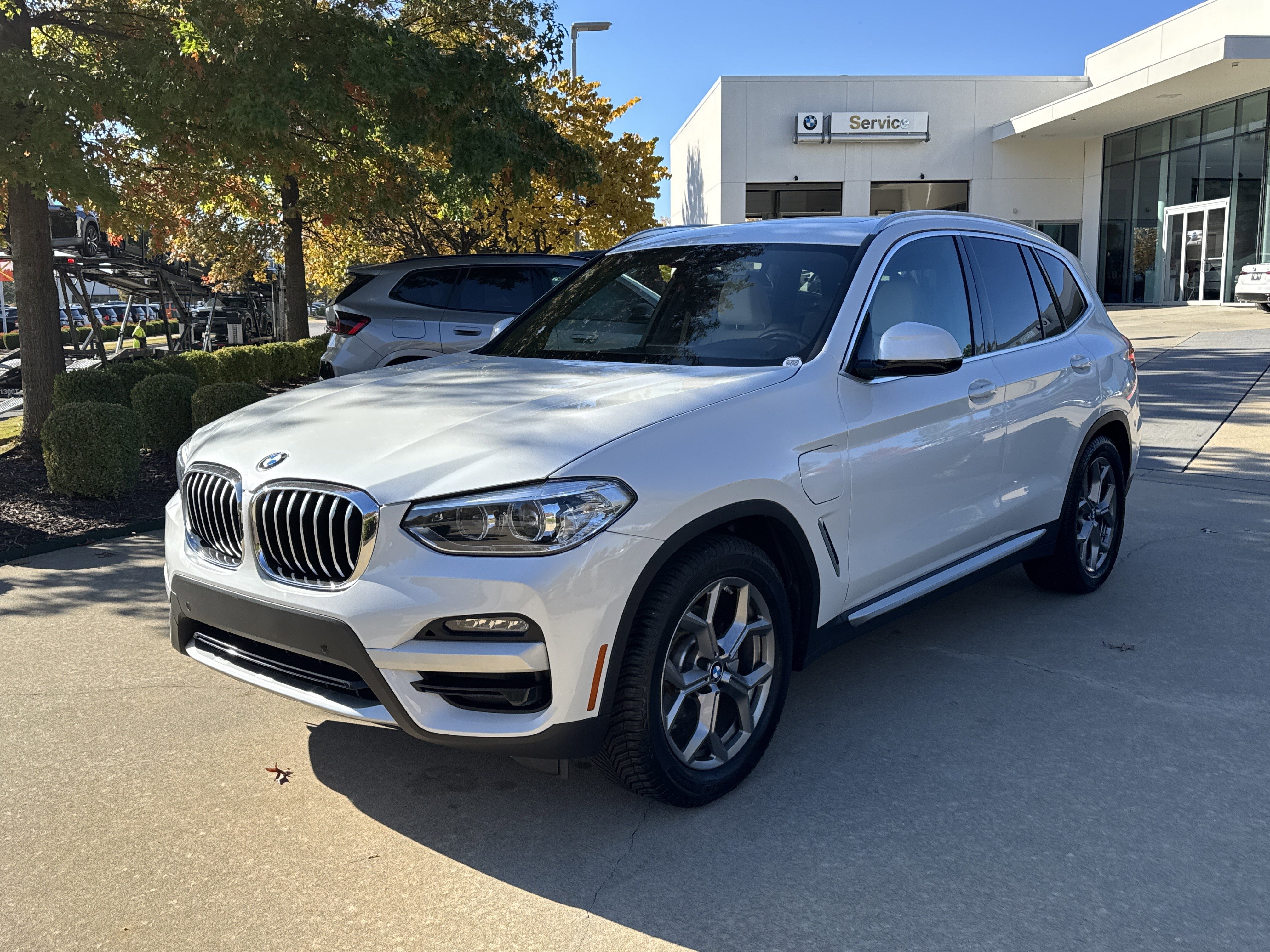 2021 BMW X3 30e's photo