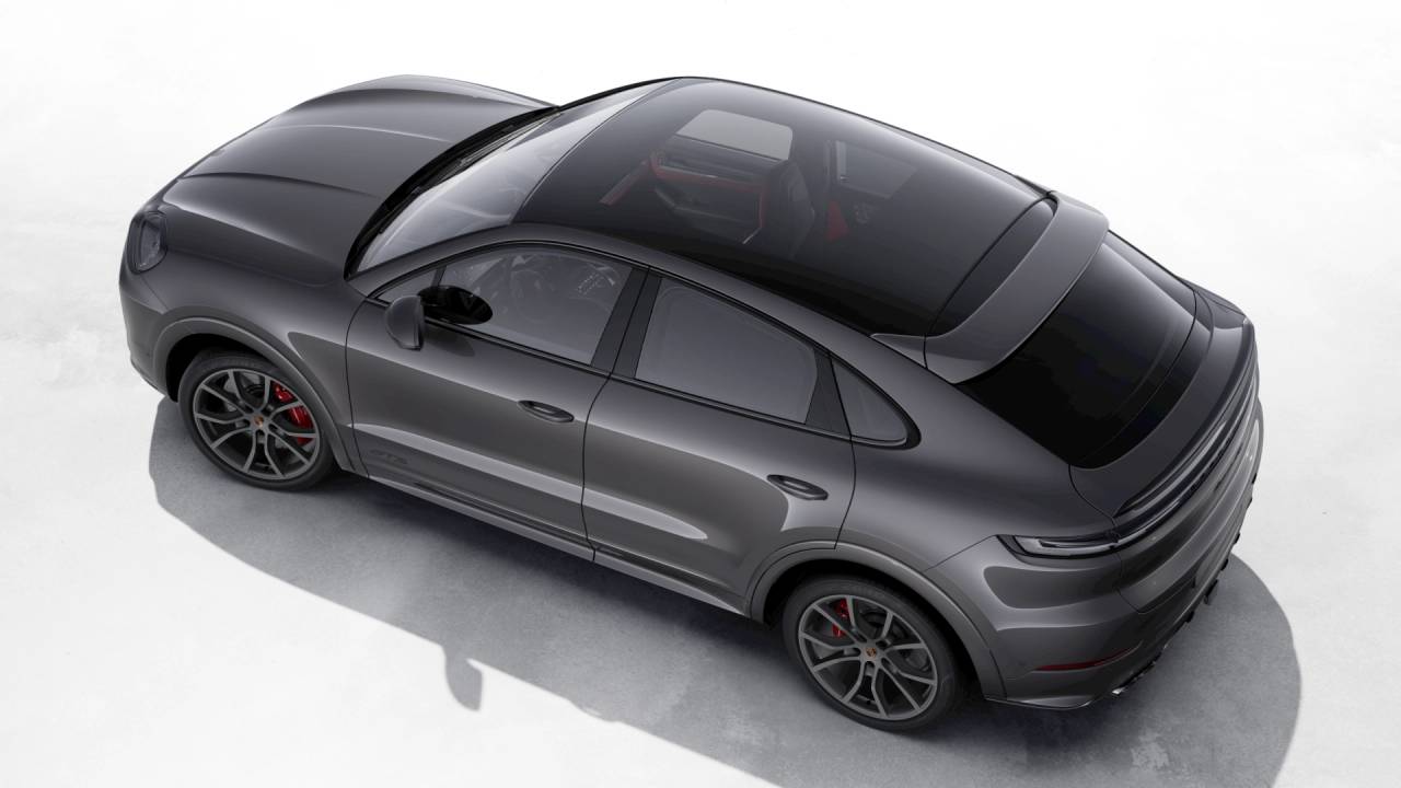 2026 Porsche Cayenne GTS Coupe photo 4