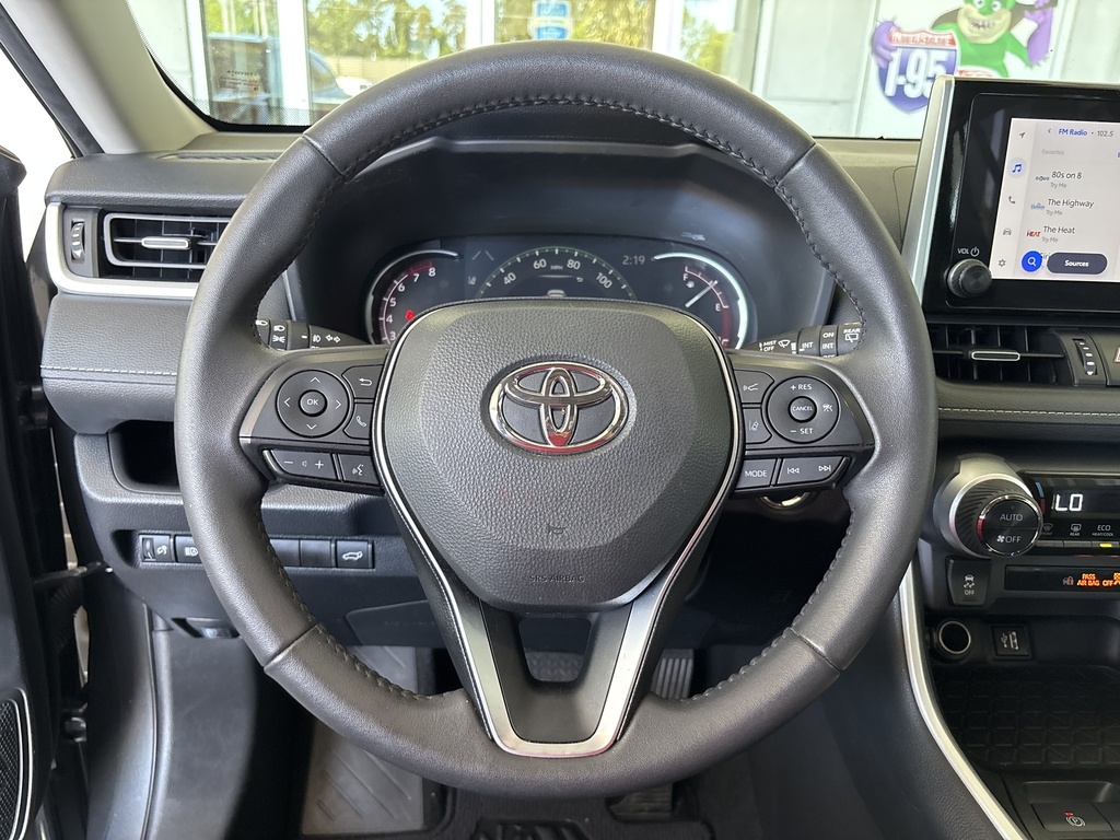2024 Toyota RAV4 XLE Premium photo 27