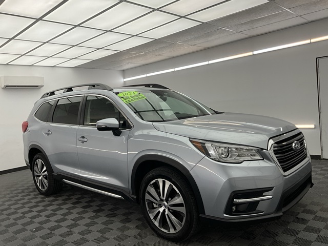 2022 Subaru Ascent Limited photo 3