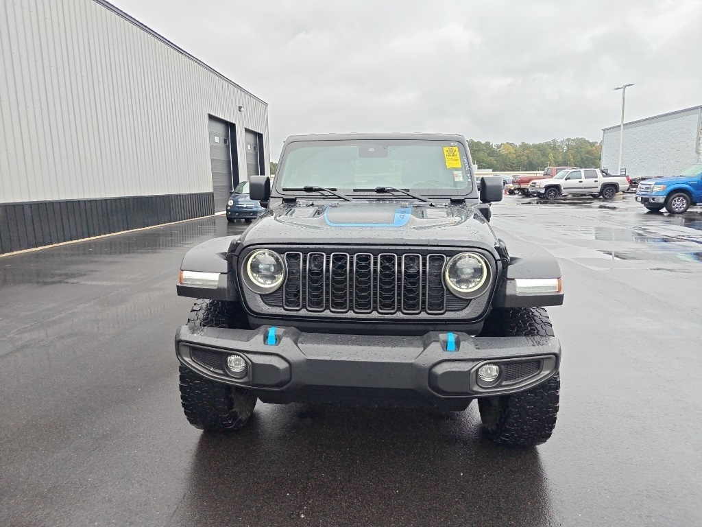2024 Jeep Wrangler Rubicon 4xe photo 2