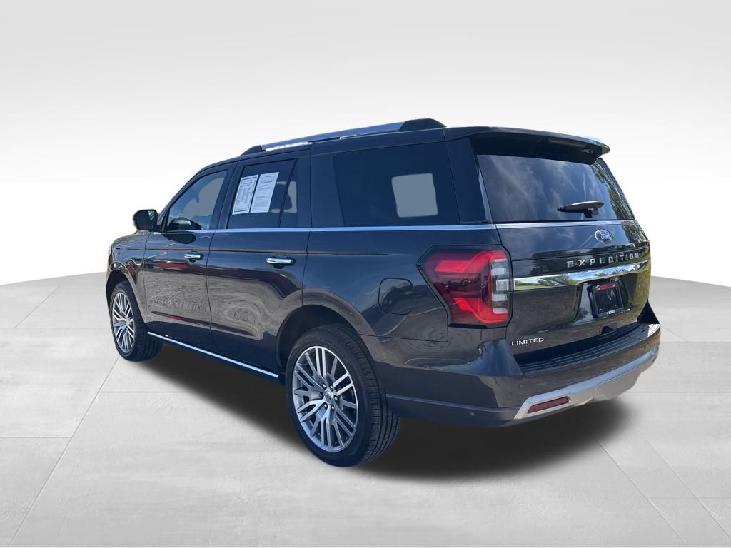 2022 Ford Expedition Limited photo 2