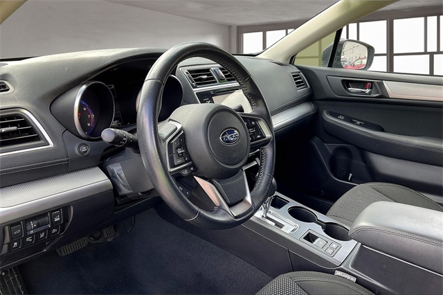 2018 Subaru Outback 2.5i Premium photo 15