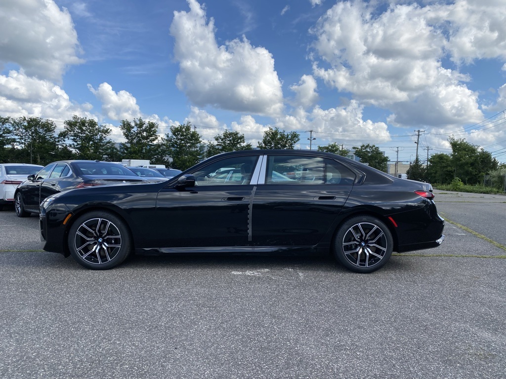 New 2025 Black Sapphire Metallic BMW 760i xDrive image 1