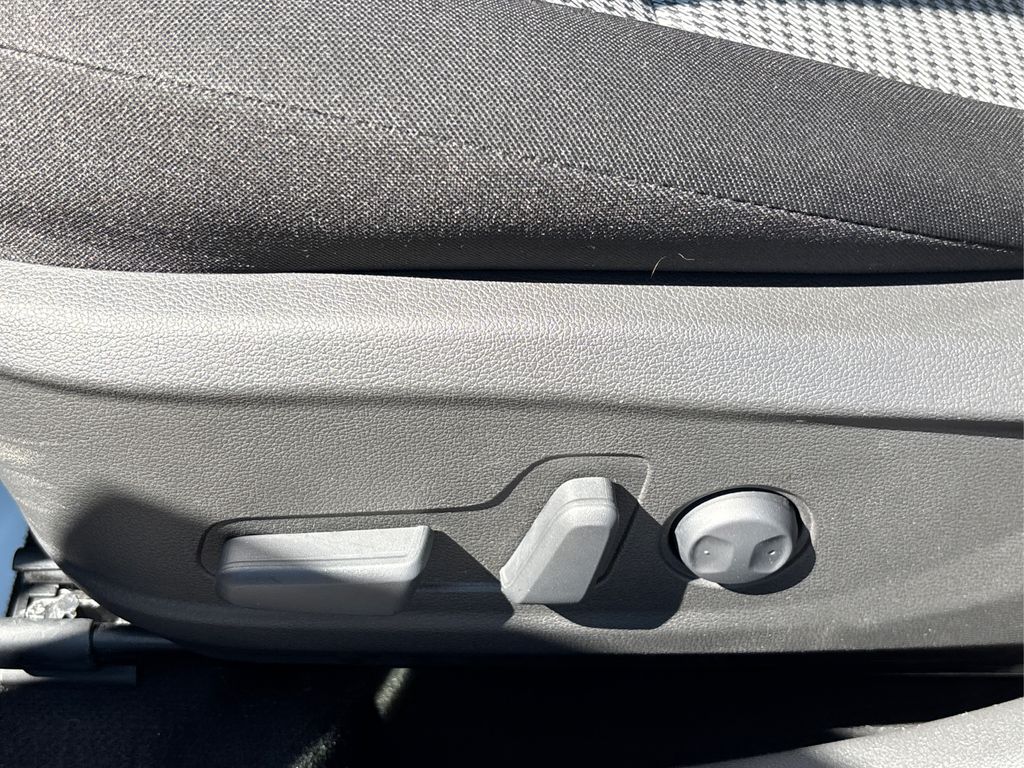 2021 Hyundai Kona SEL Plus photo 31