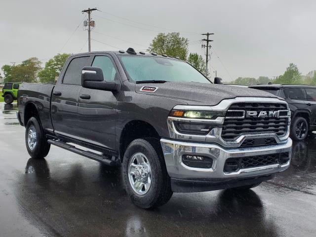 2025 Ram 2500 Tradesman photo 2
