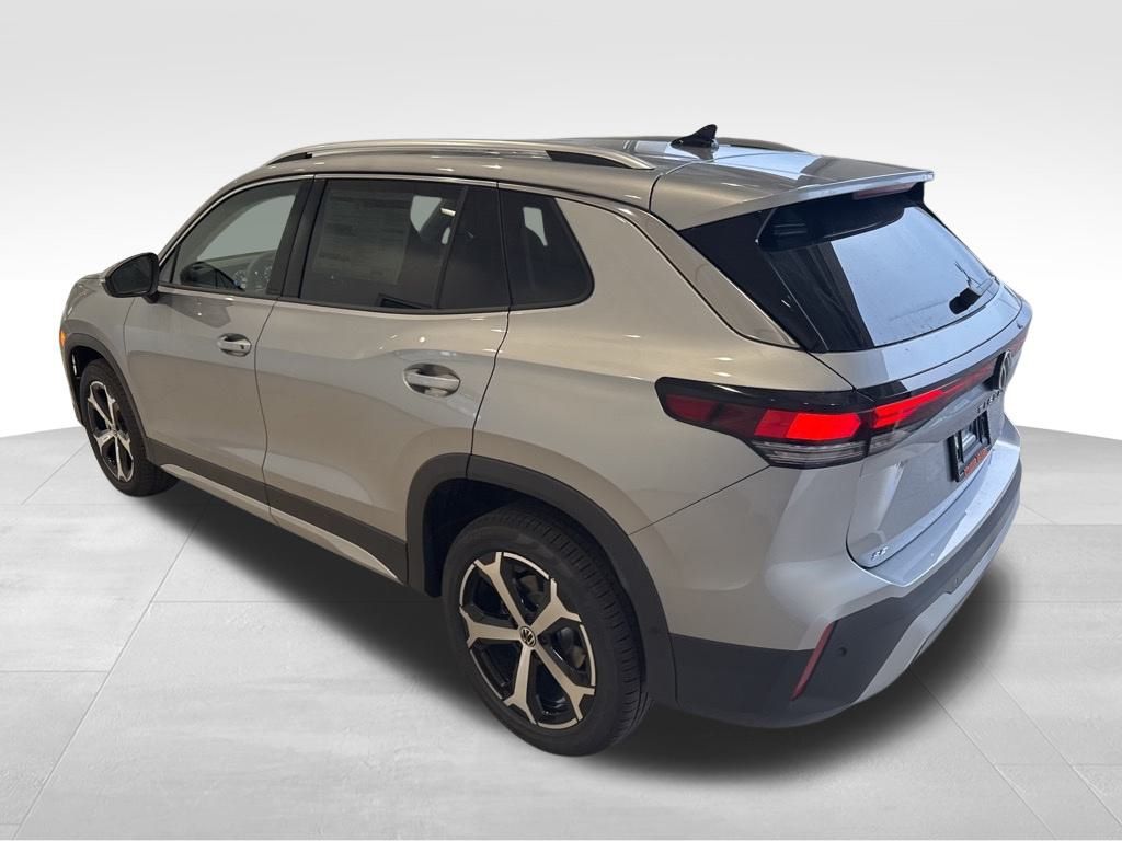 2025 Volkswagen Tiguan SE photo 3