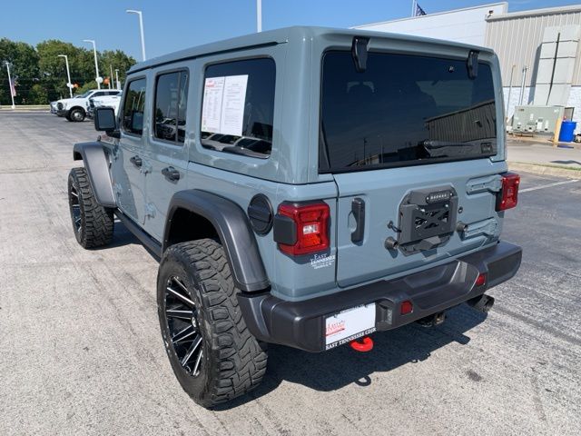 2024 Jeep Wrangler Rubicon photo 5