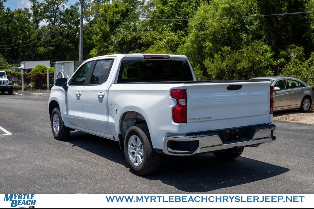 2025 Chevrolet Silverado 1500 LT photo 4