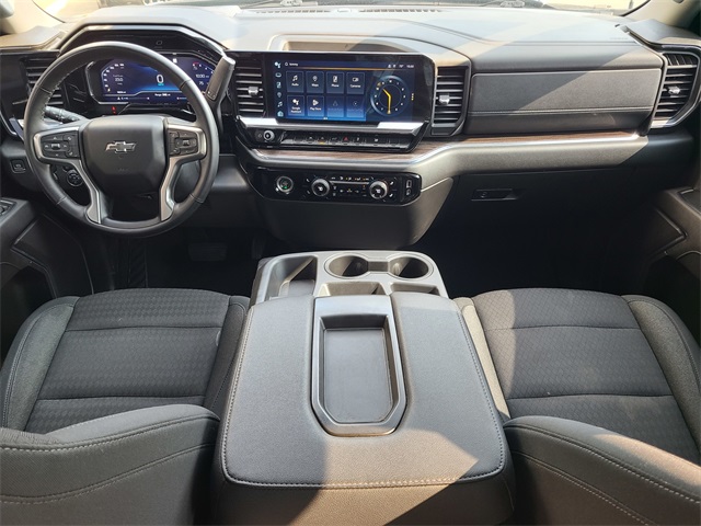 2023 Chevrolet Silverado 1500 RST photo 17