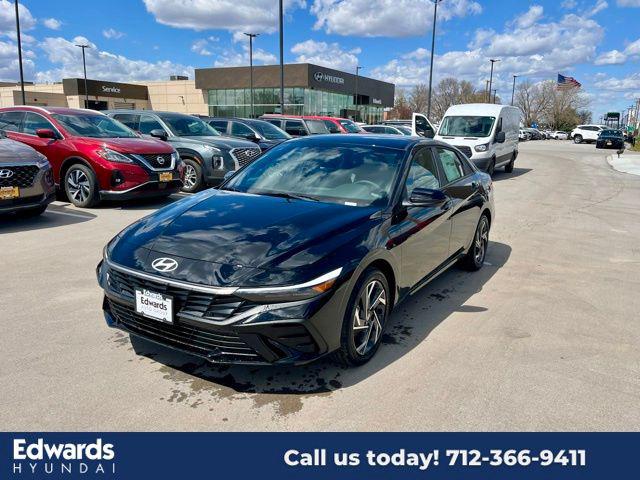 2025 Hyundai Elantra Blue's photo