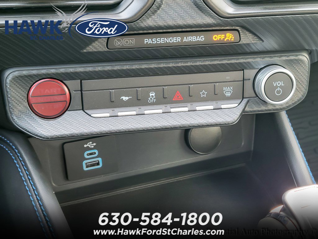 2025 FORD MUSTANG - Image 13