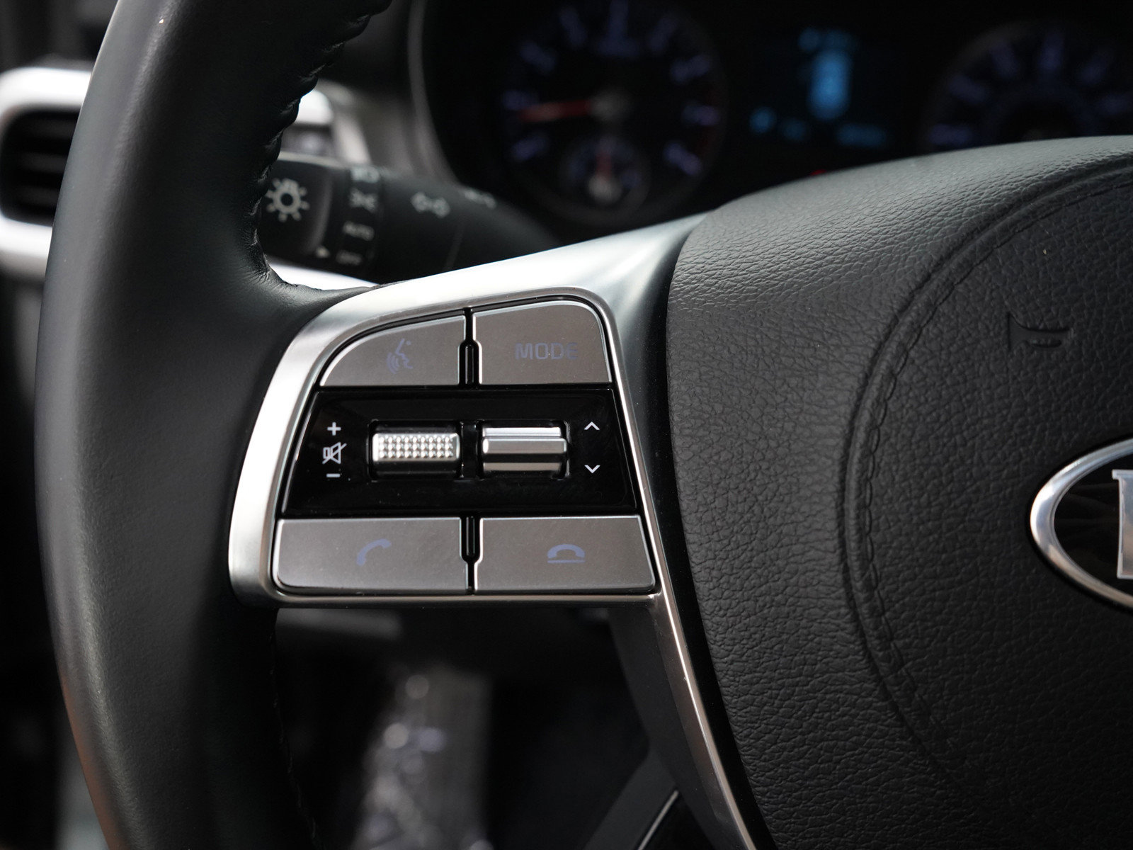 2020 Kia Telluride S photo 26