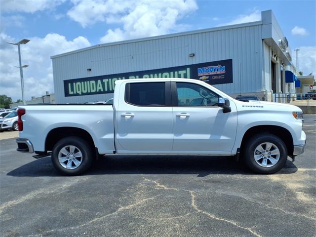 2025 Chevrolet Silverado 1500 LT photo 7