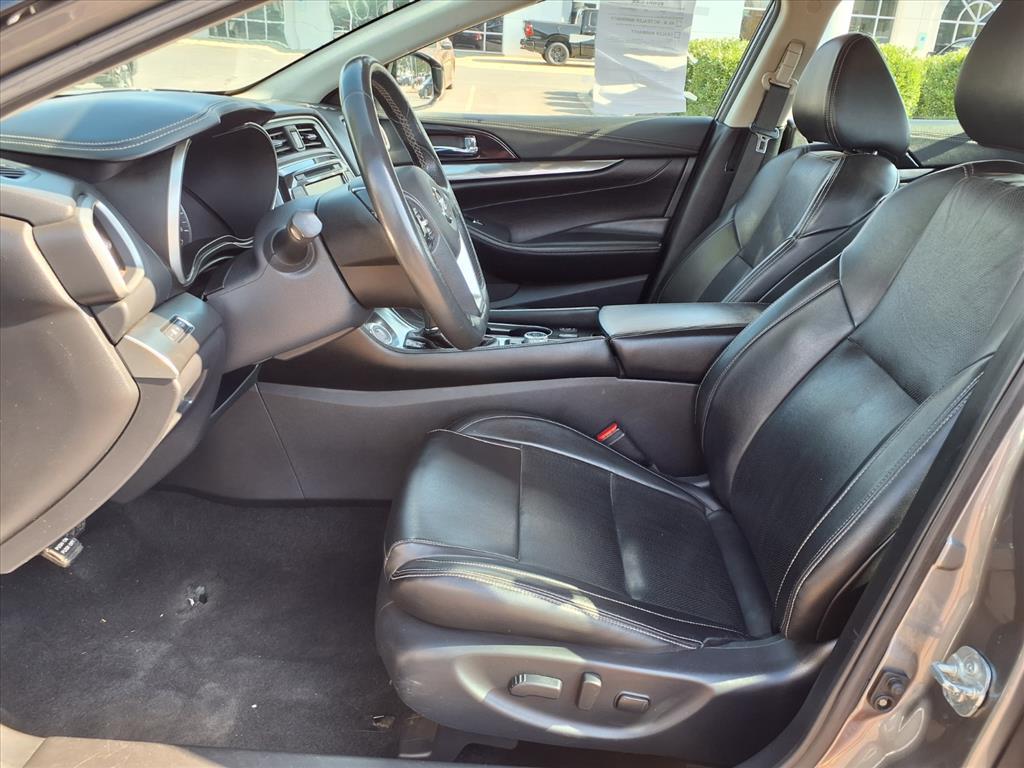 2020 Nissan Maxima SV photo 3