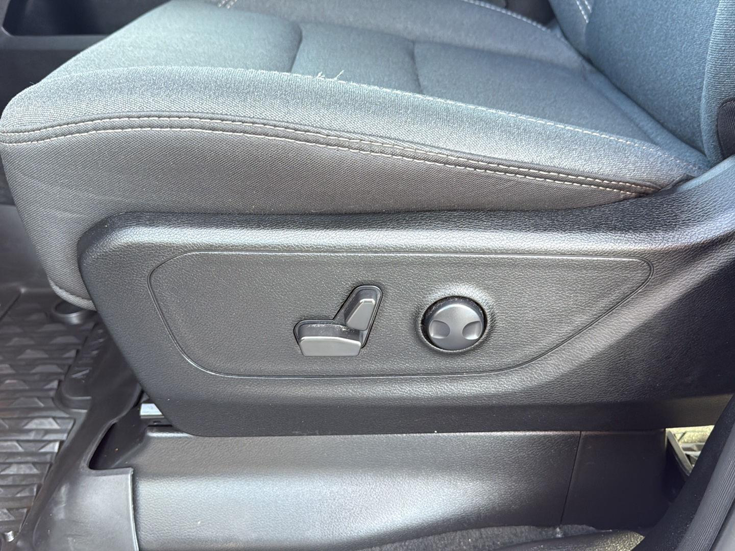 2022 Ram 1500 Big Horn photo 8