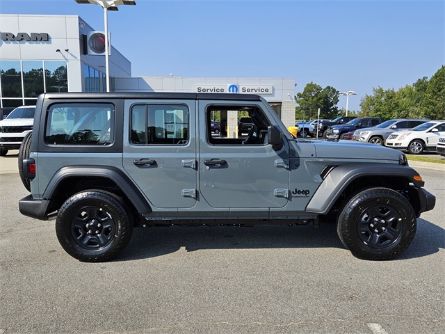 2025 Jeep Wrangler Sport photo 13