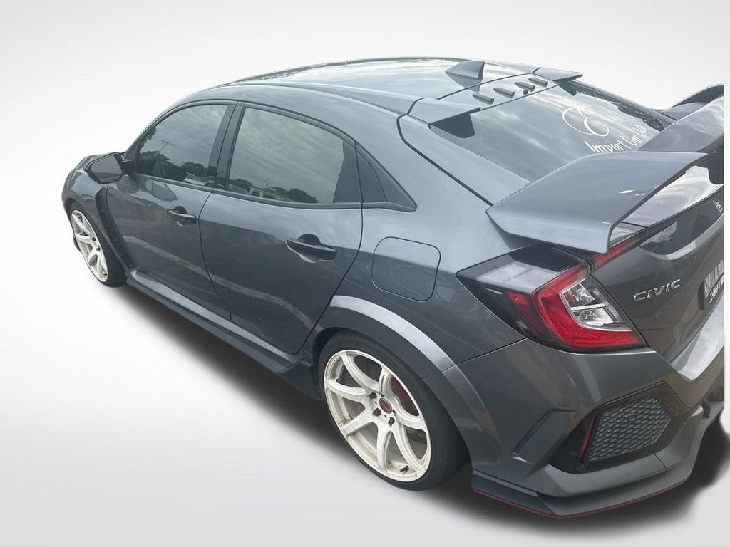 2017 Honda Civic Type R Touring photo 3