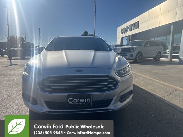 2013 Ford Fusion SE photo 16