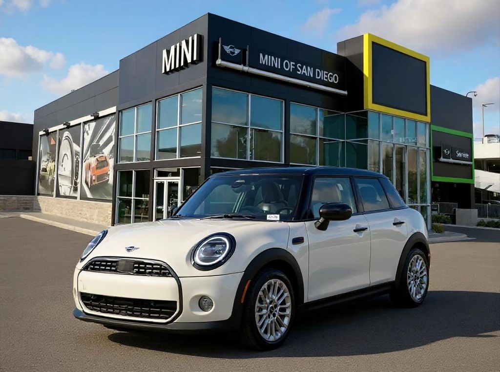 2026 MINI Hardtop S's photo