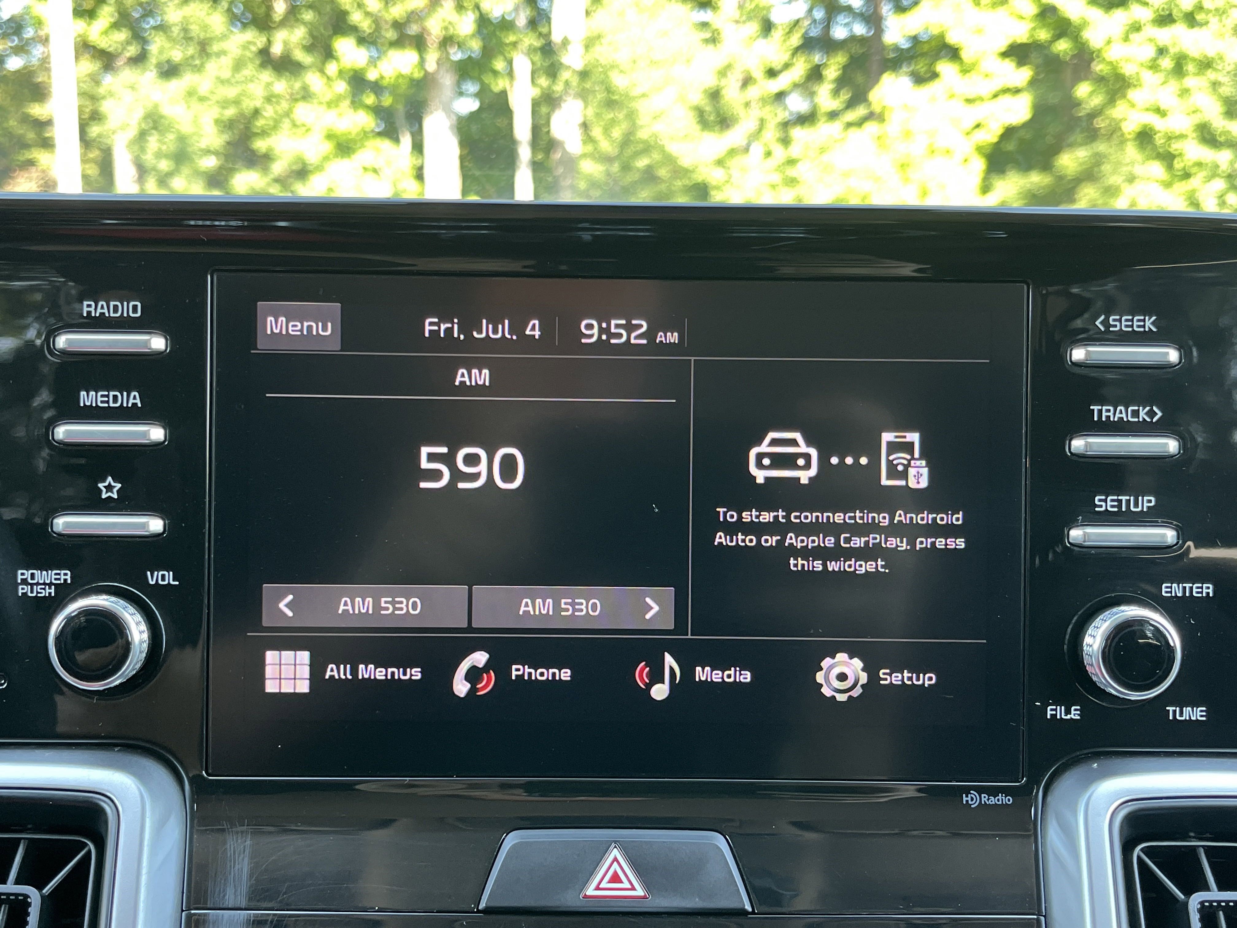 2023 Kia Sorento LX photo 3