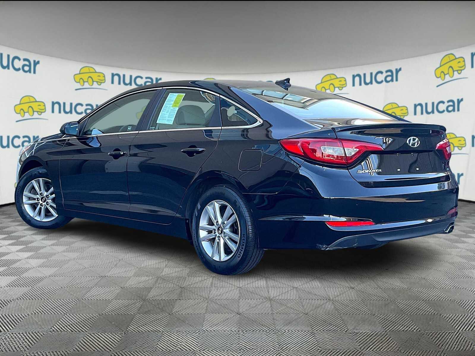 2015 Hyundai Sonata SE photo 4