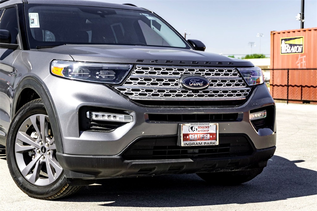 2022 Ford Explorer XLT photo 2