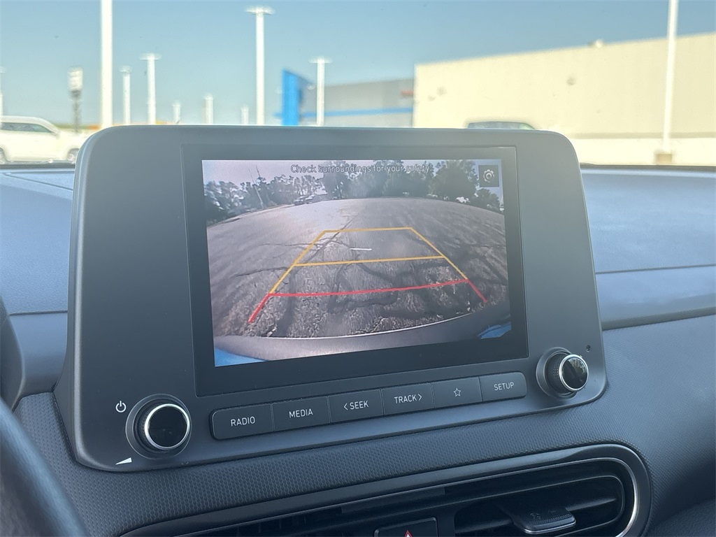 2022 Hyundai Kona SEL photo 22