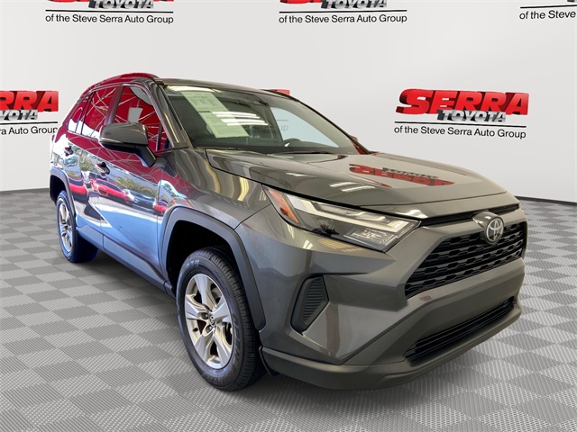 2023 Toyota RAV4 XLE's photo