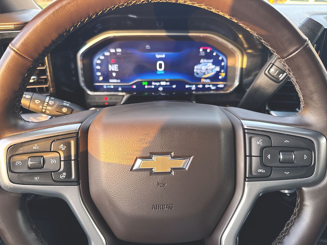 2025 Chevrolet Silverado 2500HD LTZ photo 2