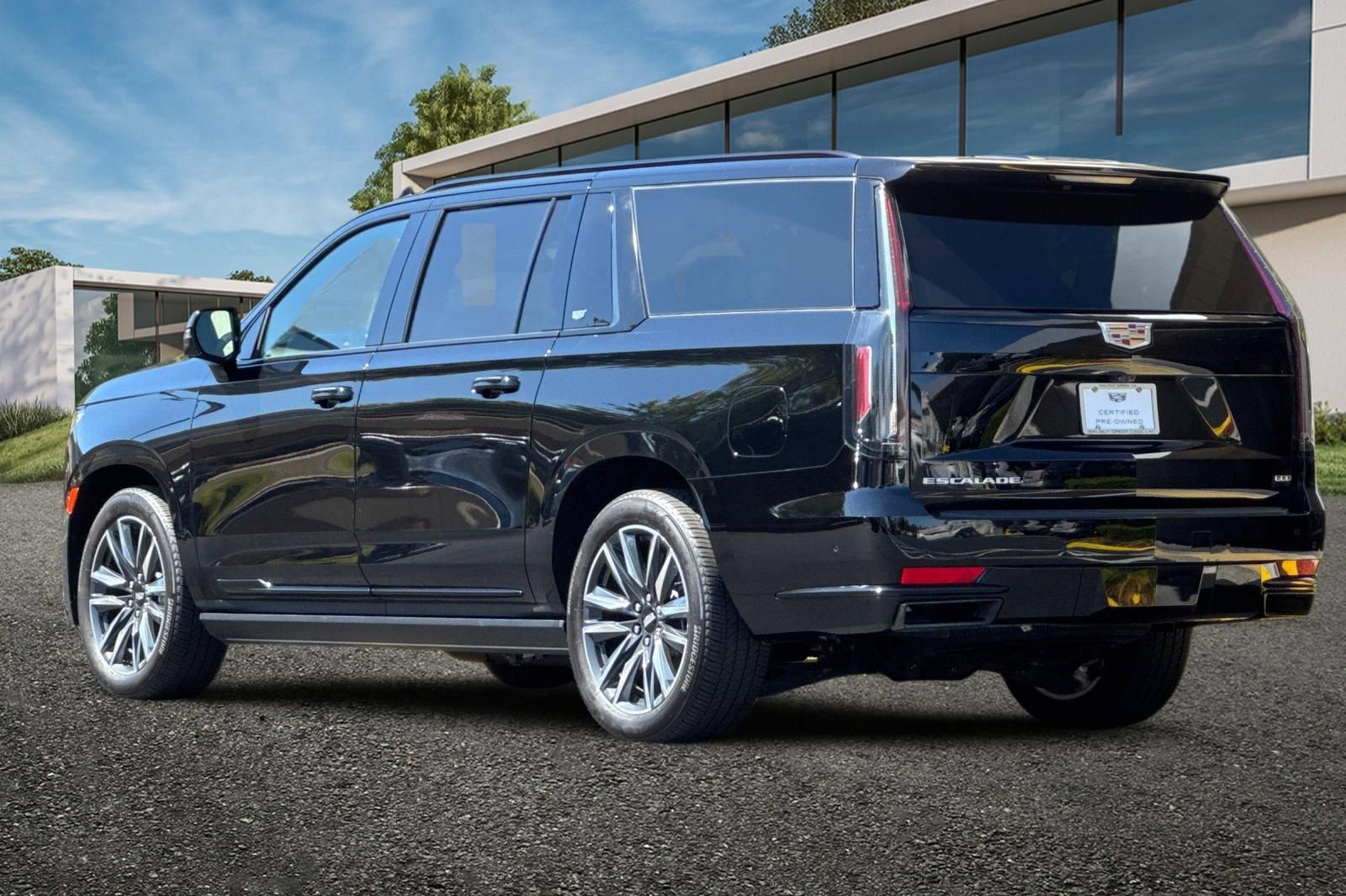 2024 Cadillac Escalade ESV Sport Platinum photo 5