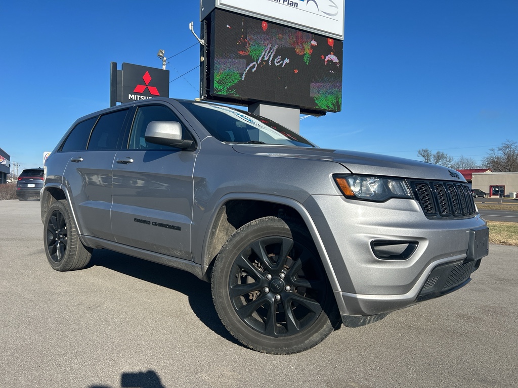 2019 Jeep Grand Cherokee Altitude's photo