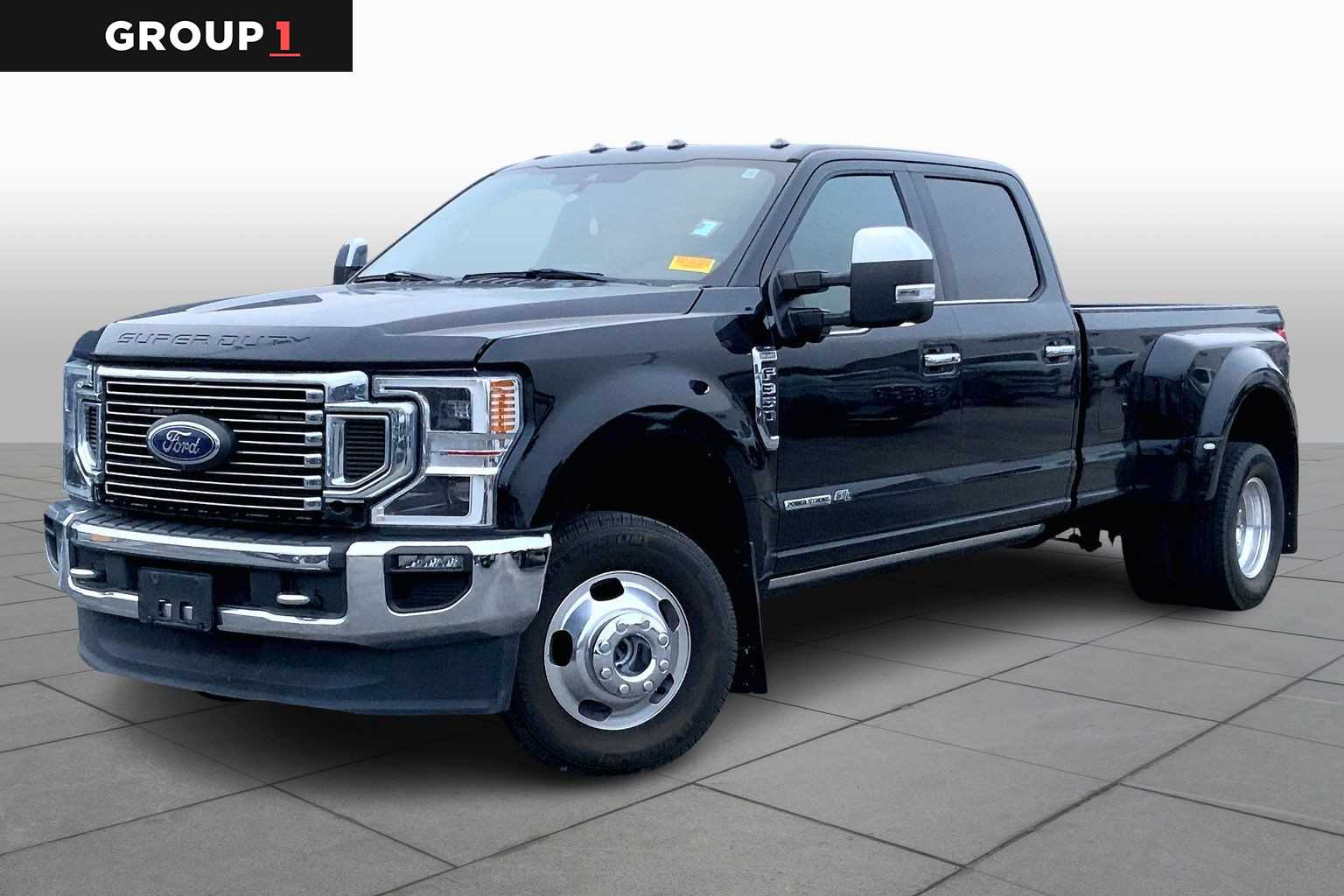 2022 Ford F-350 Super Duty King Ranch's photo