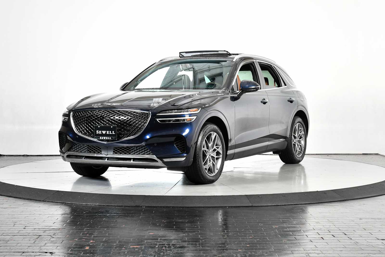 2024 GENESIS GV70 Standard's photo