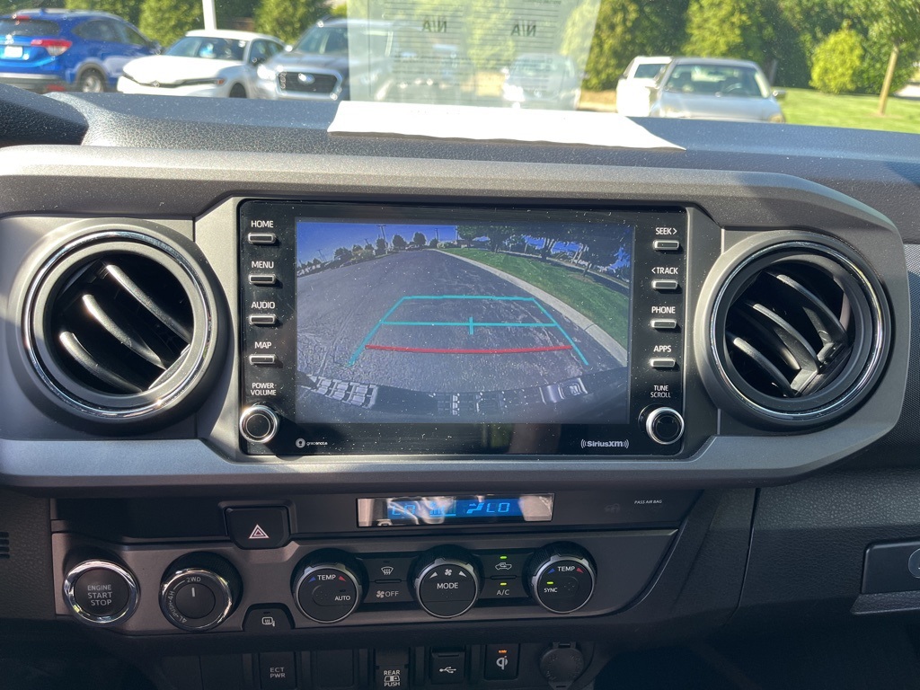 2022 Toyota Tacoma SR5 photo 16
