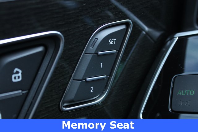 2023 Audi Q7 55 Premium Plus photo 4