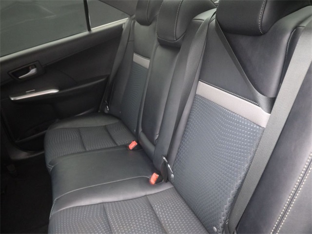 2014 Toyota Camry L photo 9