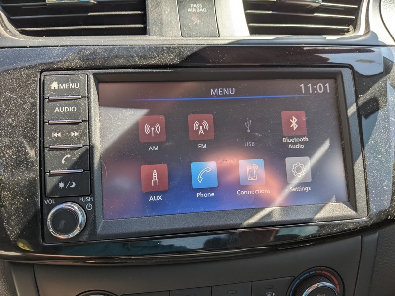 2019 Nissan Sentra S photo 10
