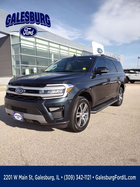 2023 Ford Expedition XLT's photo