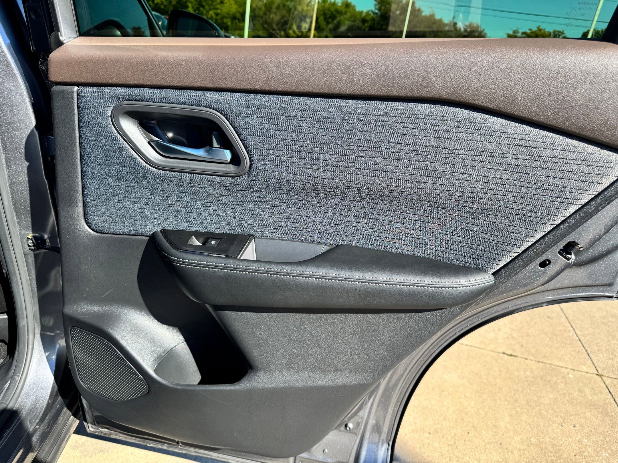 2023 Nissan Rogue SV photo 15