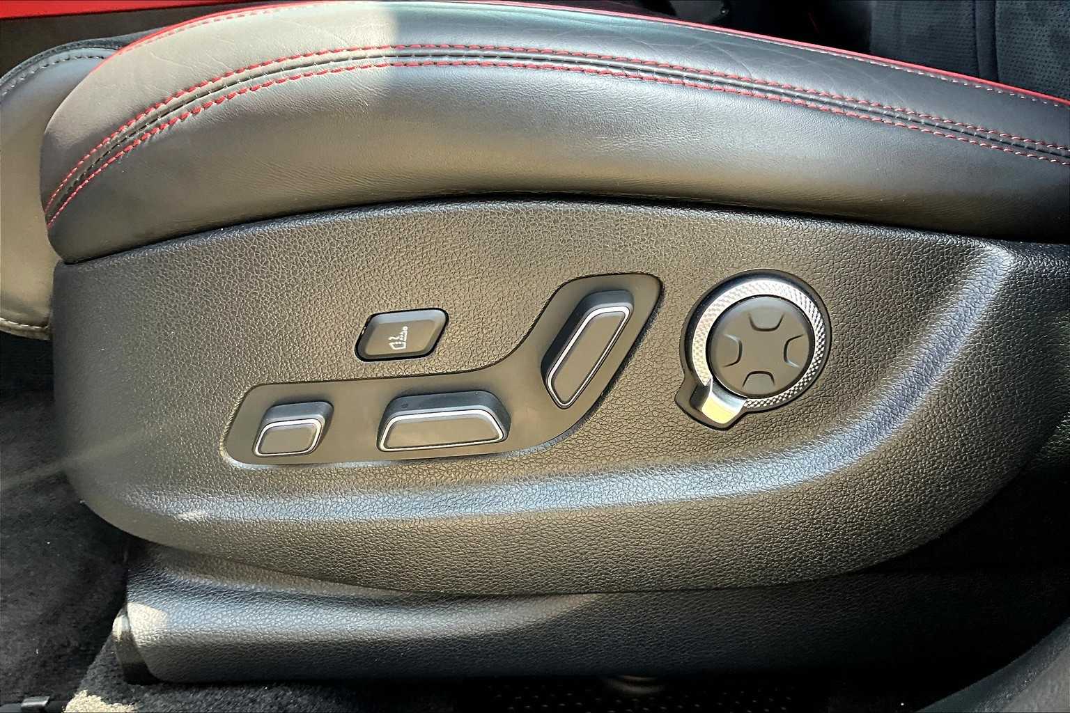 2022 Genesis GV70 3.5T Sport photo 33