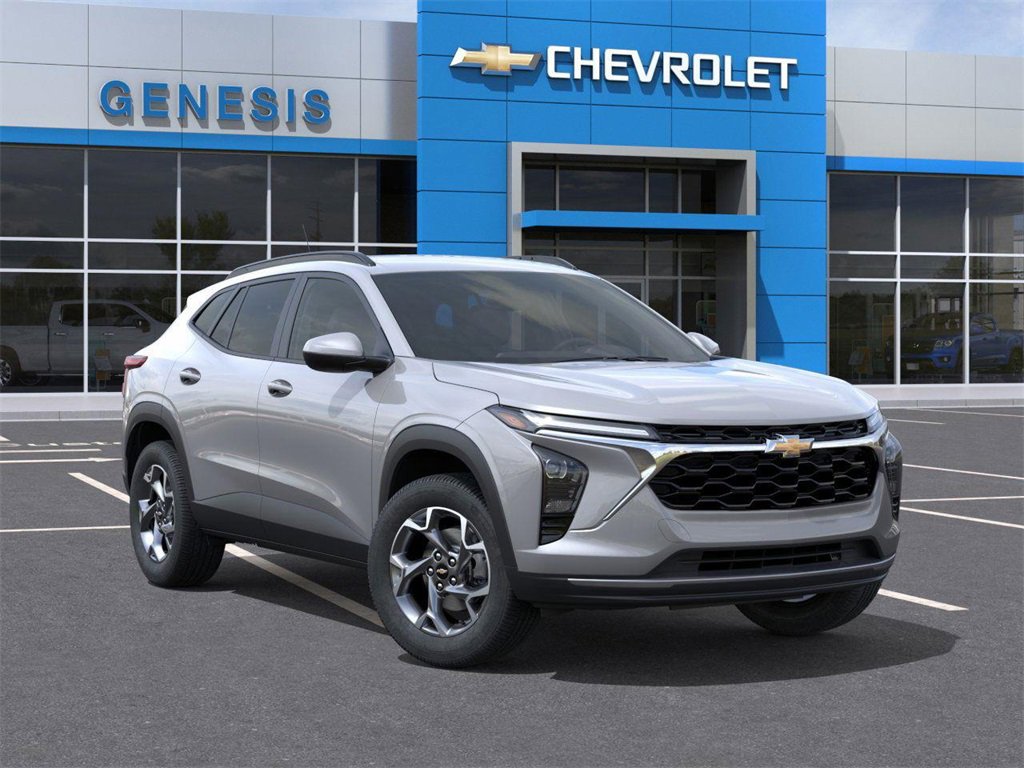 2025 Chevrolet Trax LT photo 4