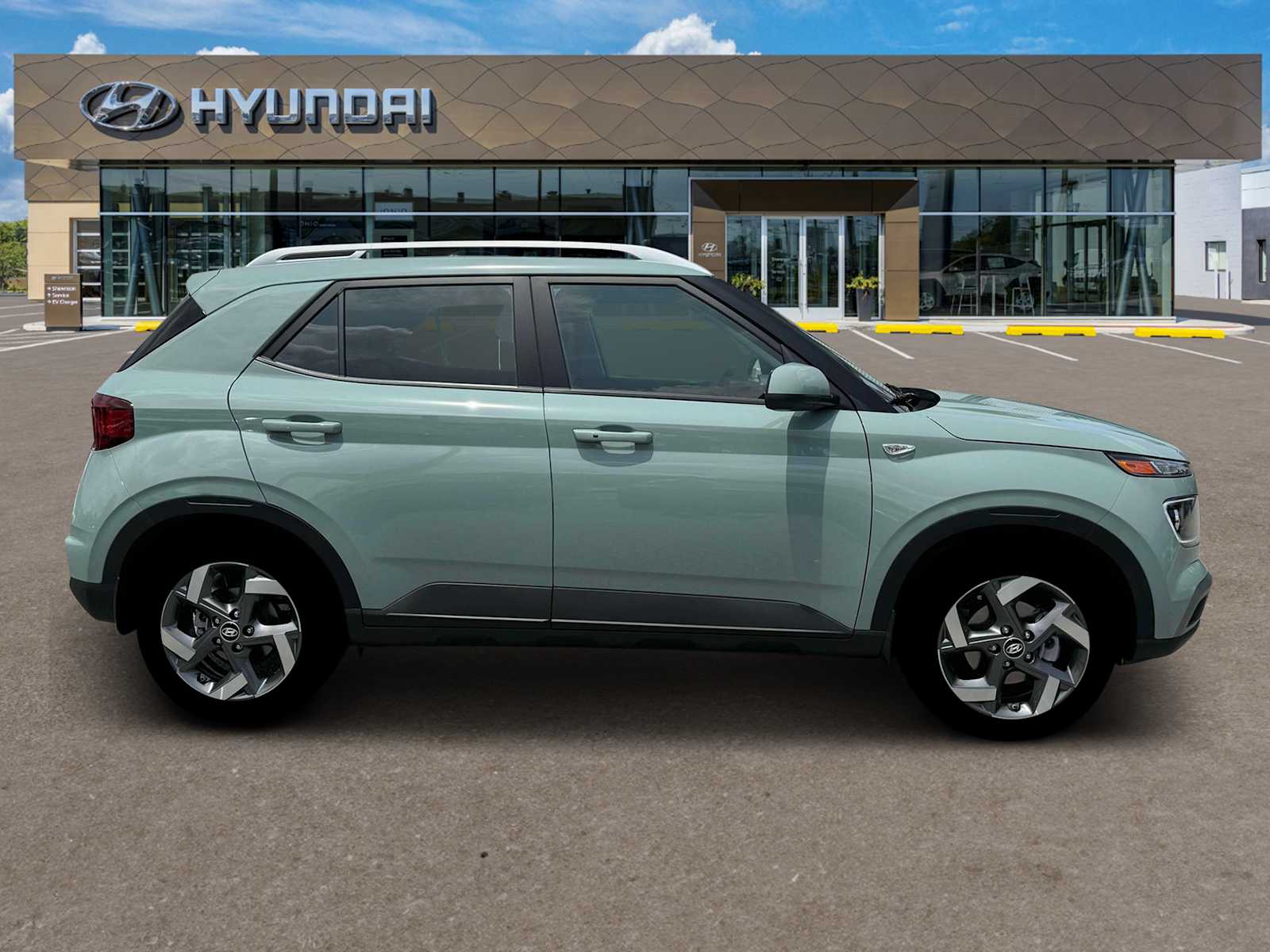 2025 Hyundai Venue Limited photo 9