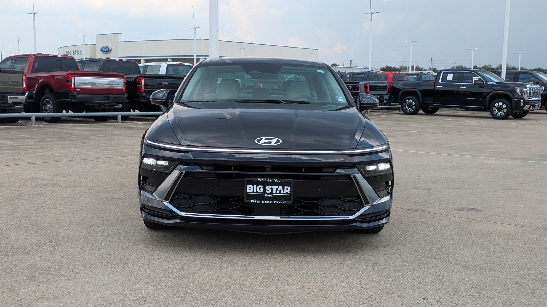 2024 Hyundai Sonata Hybrid Limited photo 8